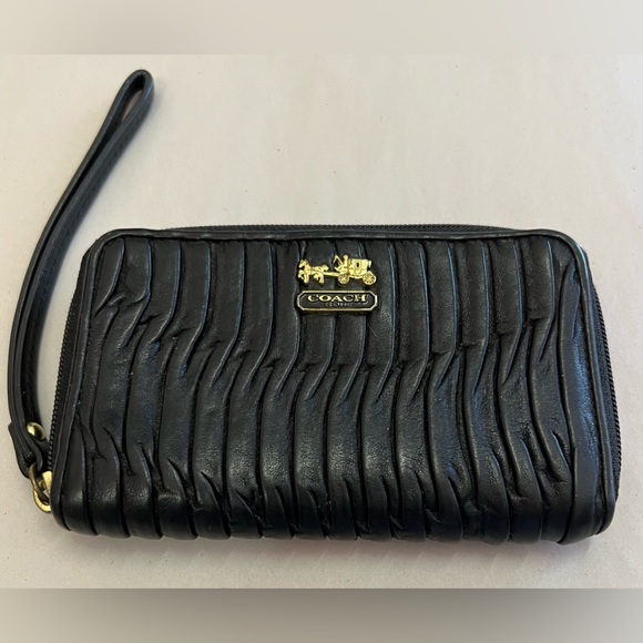 Coach Handbags - Coach vintage, black pleated leather, purple interior, wallet/wristlet. Classic!